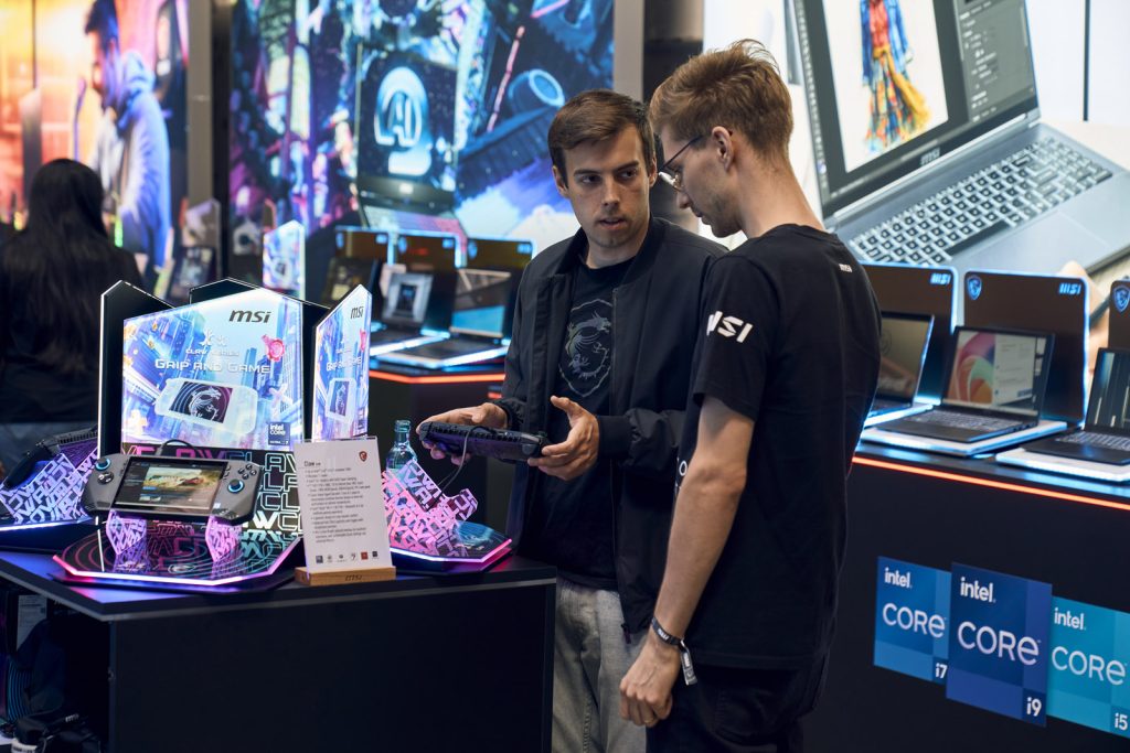 FRESH INFO +++ Eventfotografie: MSI auf der GamesCom 2024