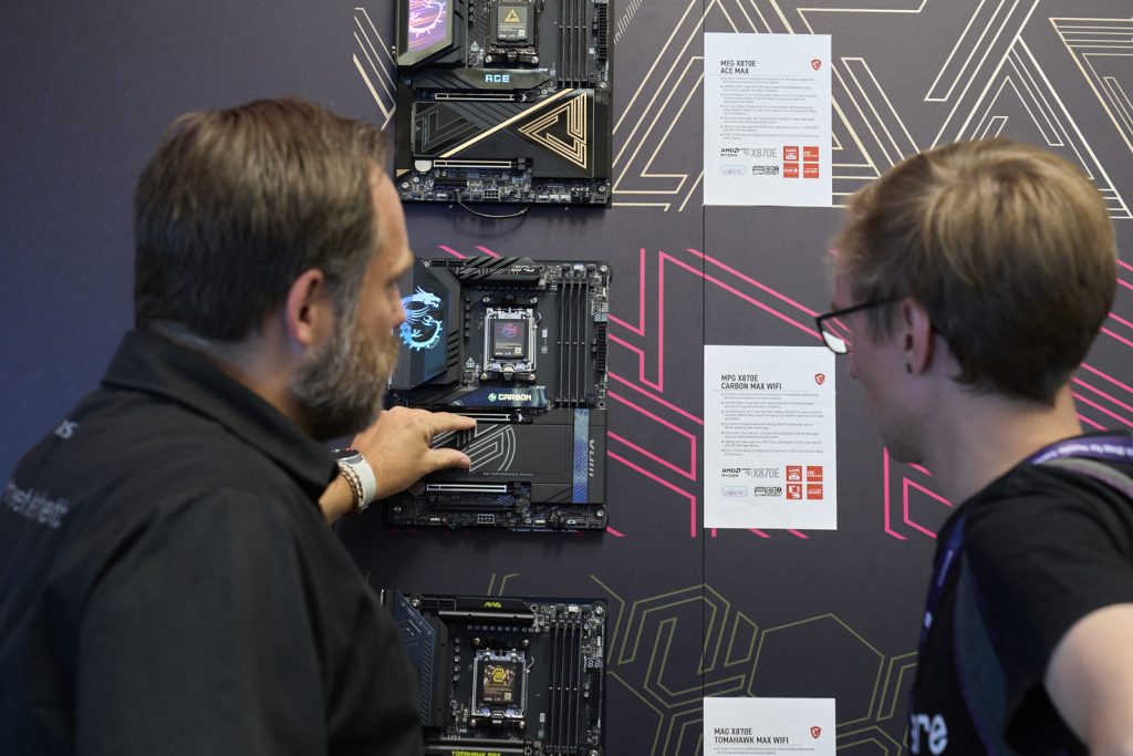 FRESH INFO +++ Eventfotografie: MSI auf der GamesCom 2025