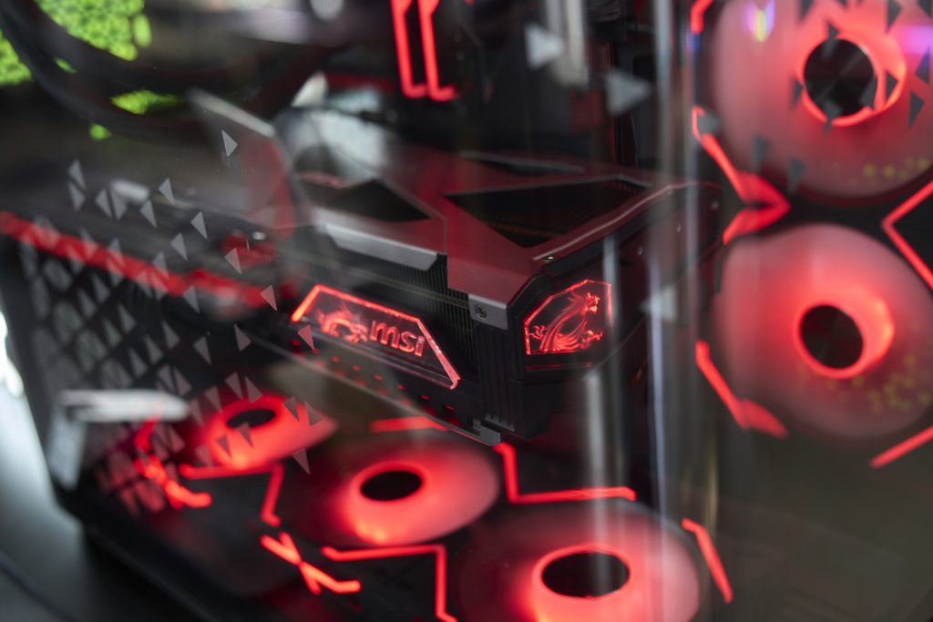 FRESH INFO +++ Eventfotografie: MSI auf der GamesCom 2025